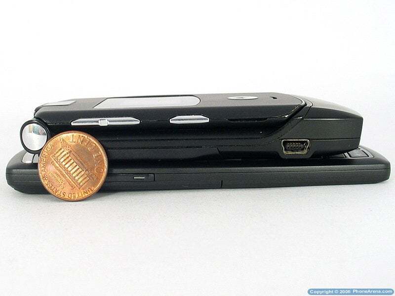 Motorola RAZR on top of Samsung X820