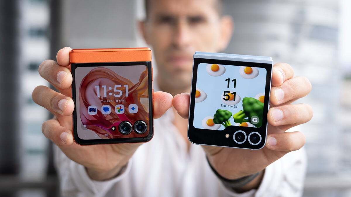 One of these costs $699, and the other costs $1099 | Image by PhoneArena - Samsung Galaxy Z Flip 7 under threat from an iconic rival