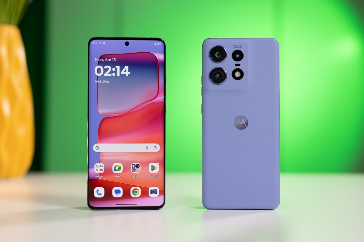 Motorola Edge 50 Pro front and back