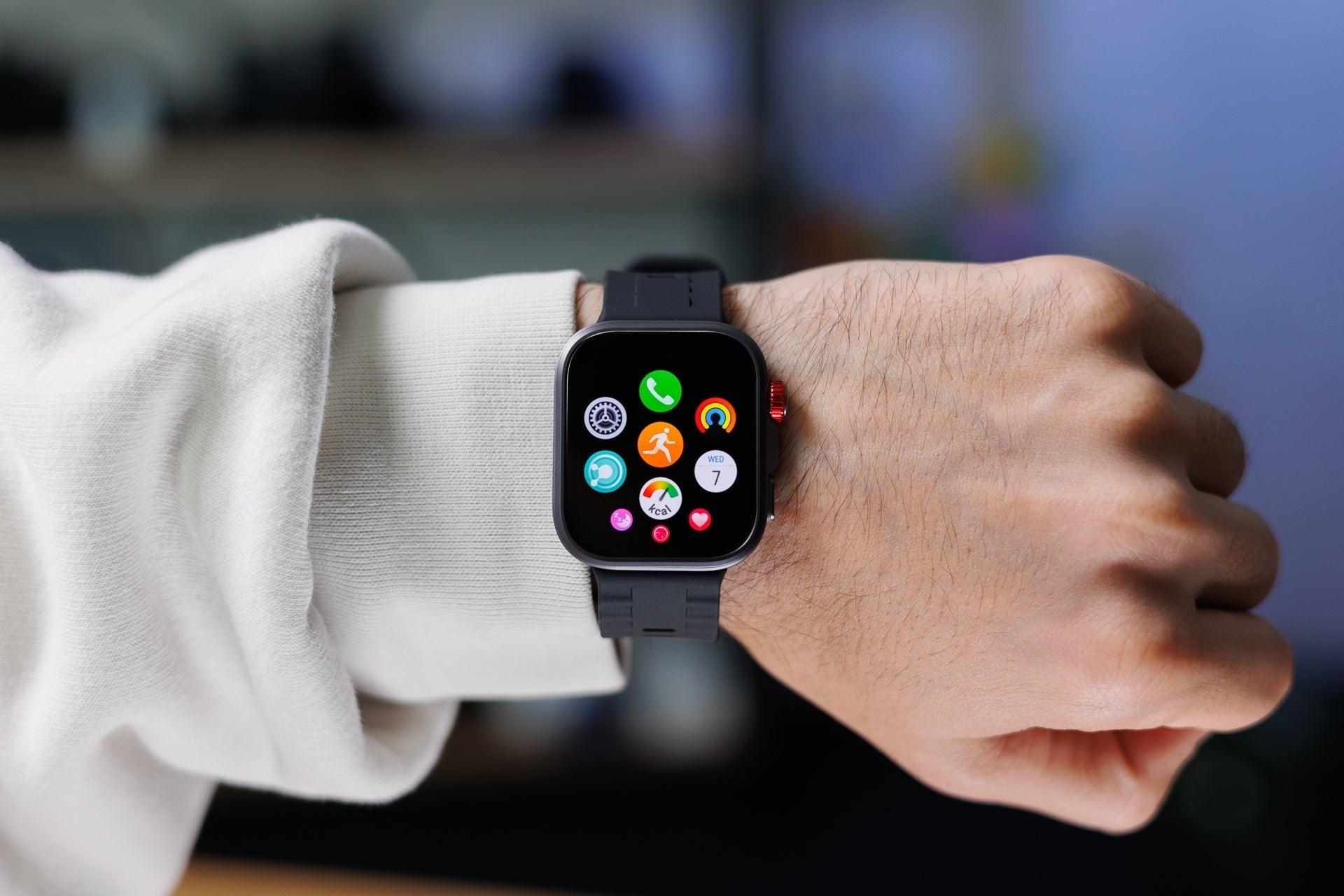 Apple Watch Ultra rival for $250? This watch claims to have it all plus longer battery life