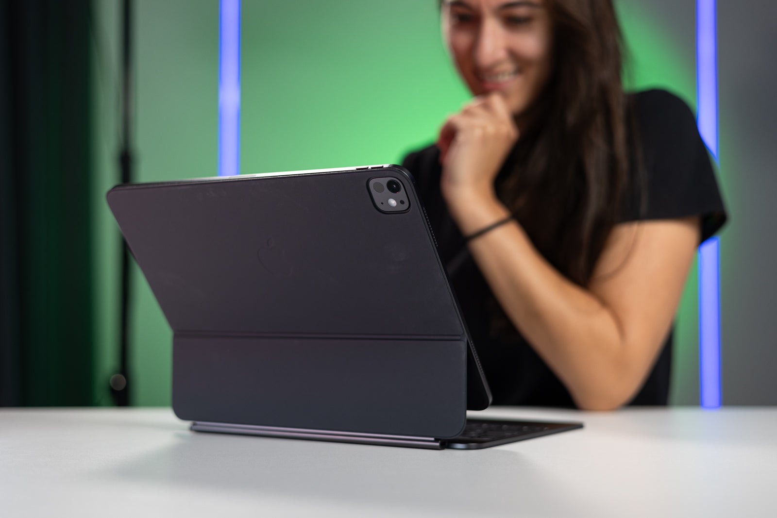 Image of a person using an iPad Pro M4
