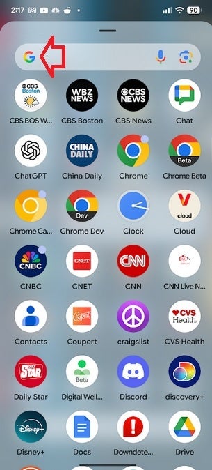 Arrow points to change in the now smaller Google icon in the Pixel Launcher search bar.