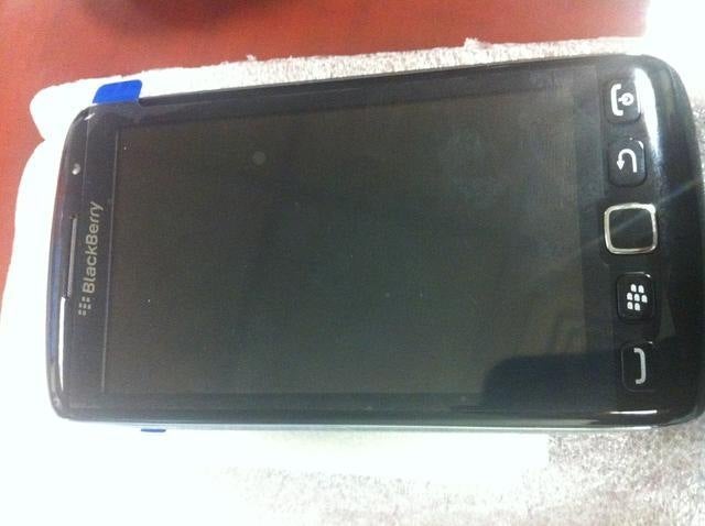 BlackBerry Touch a.k.a. Monza/Monaco pops up for sale in Dubai; can be yours for $1500