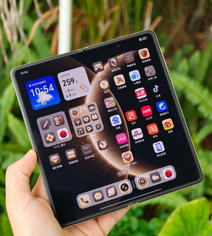 Honor Magic V5
