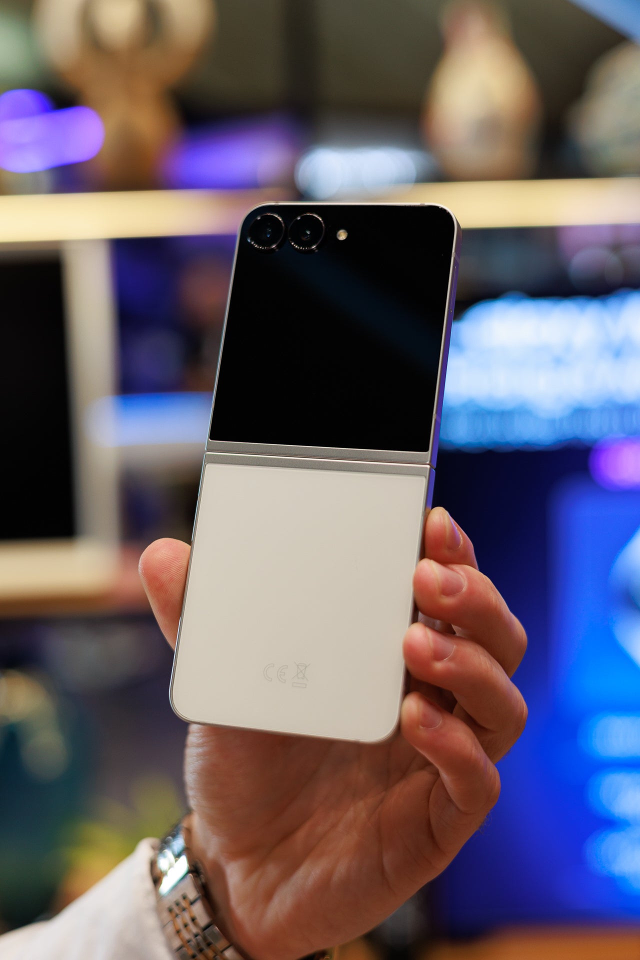 Image by PhoneArena - Was 2025 the best year to release a Galaxy Flip FE?