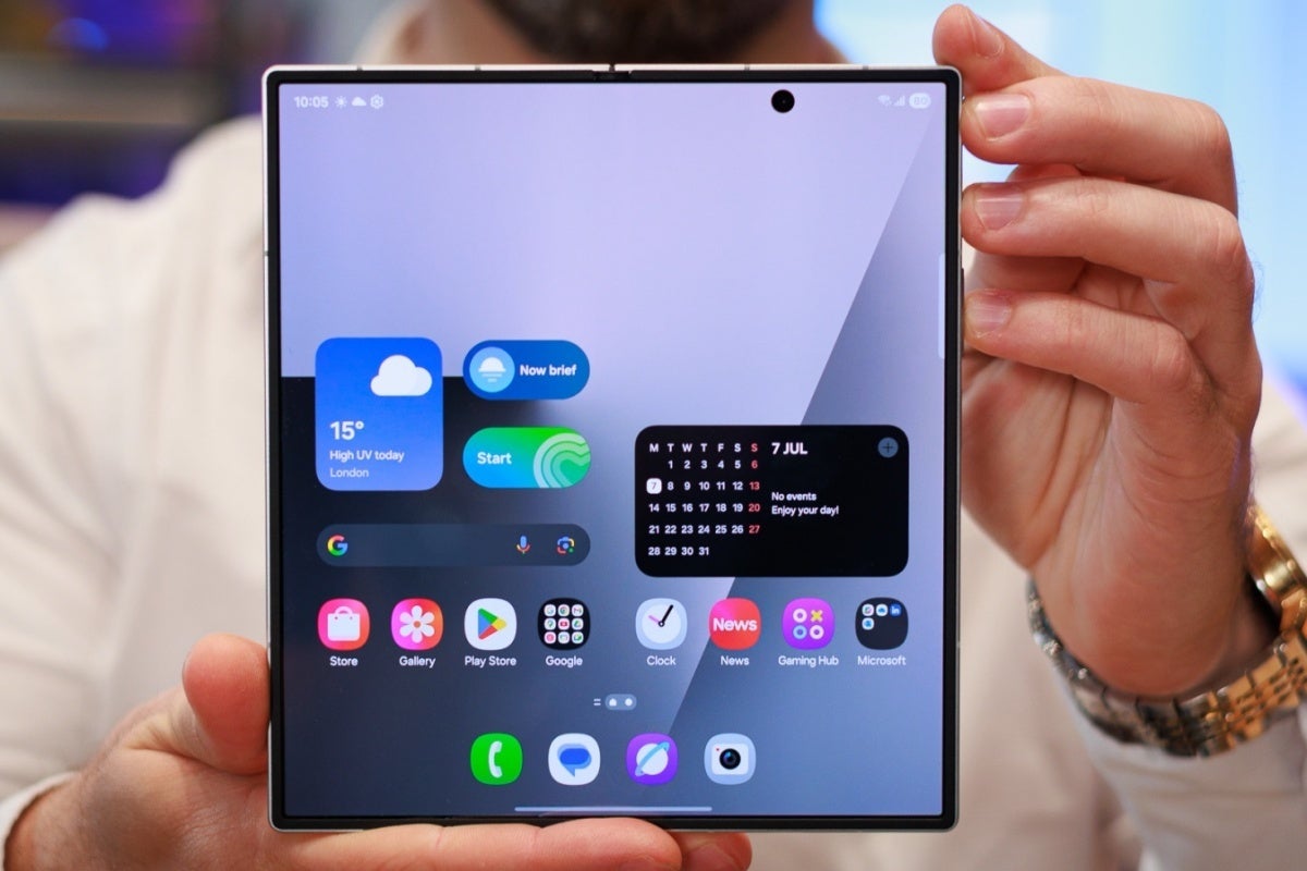 The Z Fold 7 comes with the exact same primary display as the Z Fold SE. | Image Credit -- PhoneArena - The Galaxy Z Fold 7 is a year late and about $400 too expensive to sell