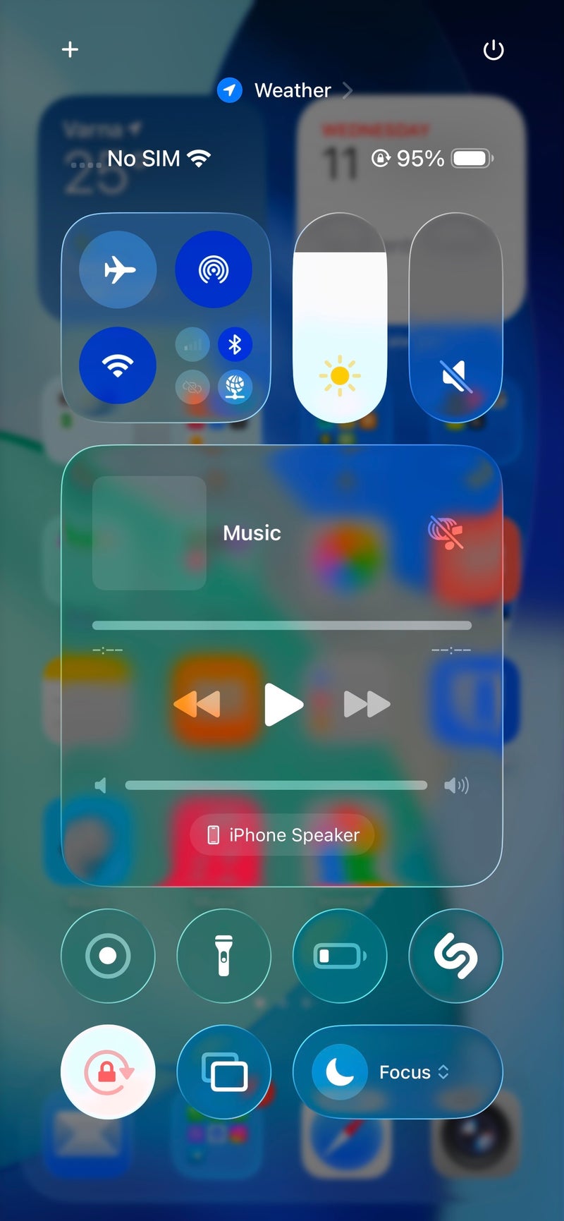 iOS 26 DB1