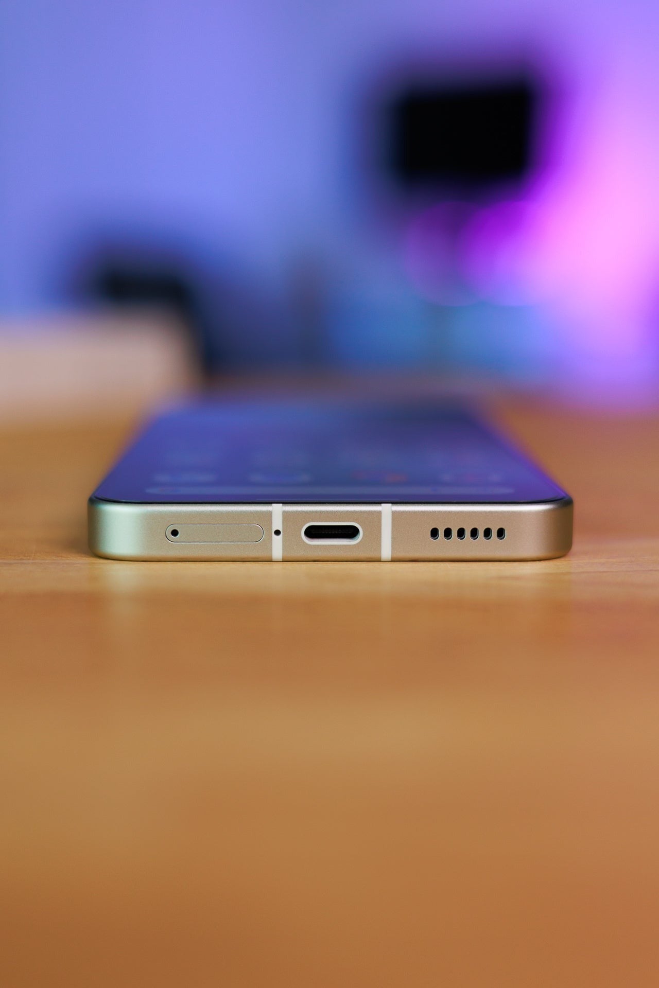 Big battery, underwhelming results. | Image credit — PhoneArena - This phone could’ve been the bold new flagship we needed