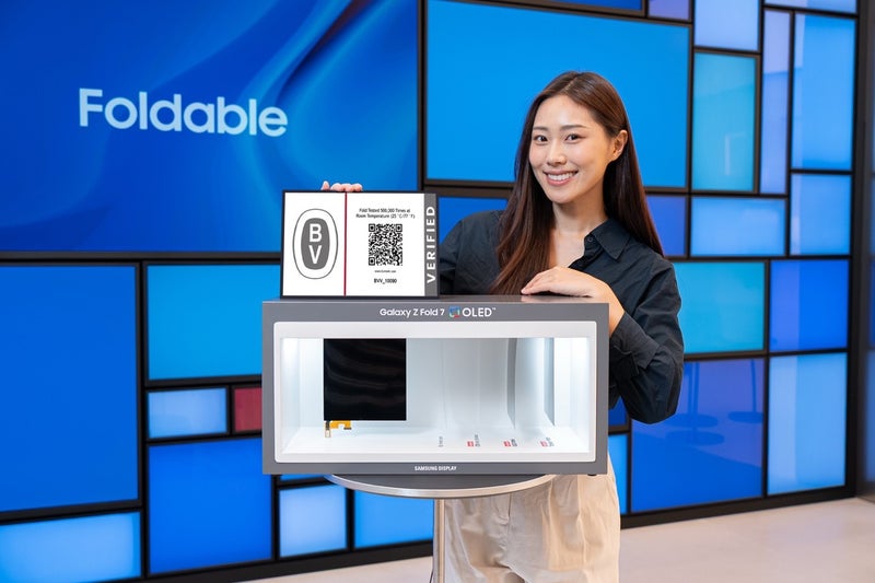 Samsung boasts impressive durability of Galaxy Z Fold 7’s OLED panel with rigorous fold test