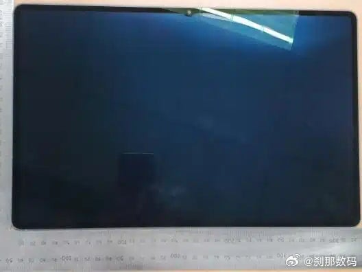 Galaxy Tab S11 Ultra has a water drop notch. | Image credit — Setsuna Digital - Samsung Galaxy Tab S11 Ultra spotted in real-world image sporting an infamous design