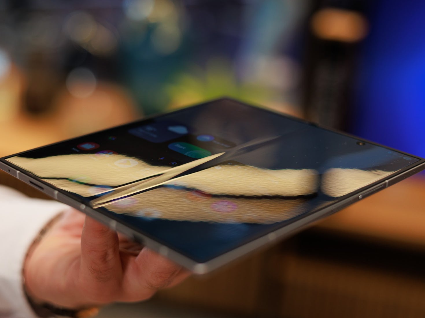 Galaxy Z Fold 7 greatly improved the crease visibility. | Image credit — PhoneArena - This is why Samsung Galaxy Z Fold 7 units aren’t unfolding fully