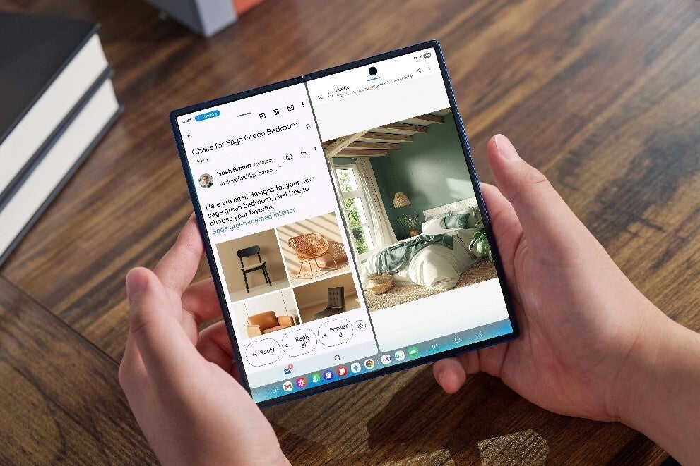 Samsung Z Fold 7 running One UI 8