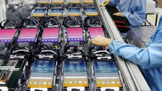 You guys think the Samsung Tri-Fold should cost $2,000, but have you considered this?