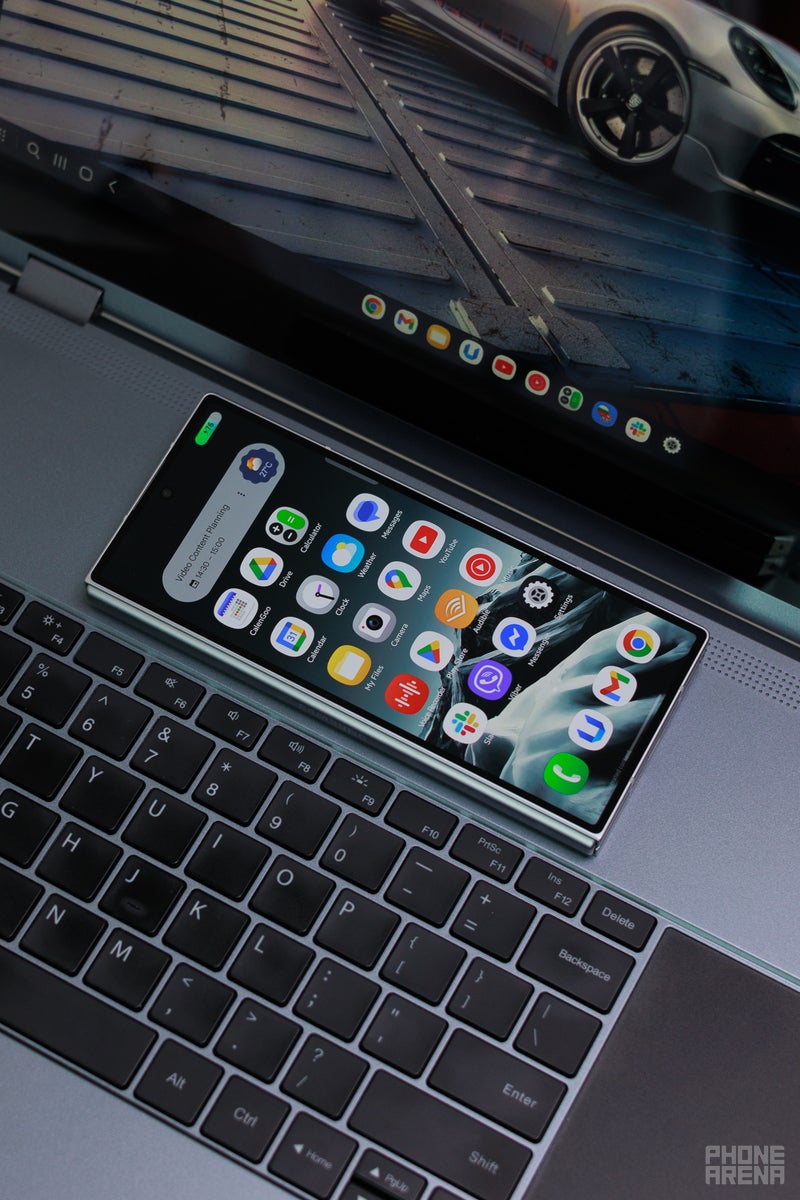 The most over-the-top Samsung Dex experience: UPerfect UDock X 15.6 Pro lapdock