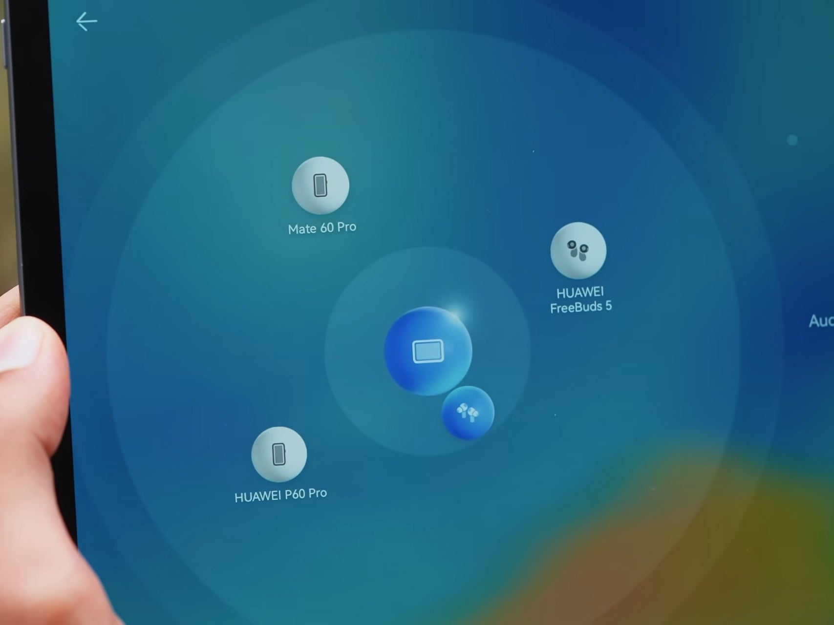 HarmonyOS, made by Huawei, for Huawei. | Image credit — Mrwhosetheboss - Man… I miss Huawei more each year