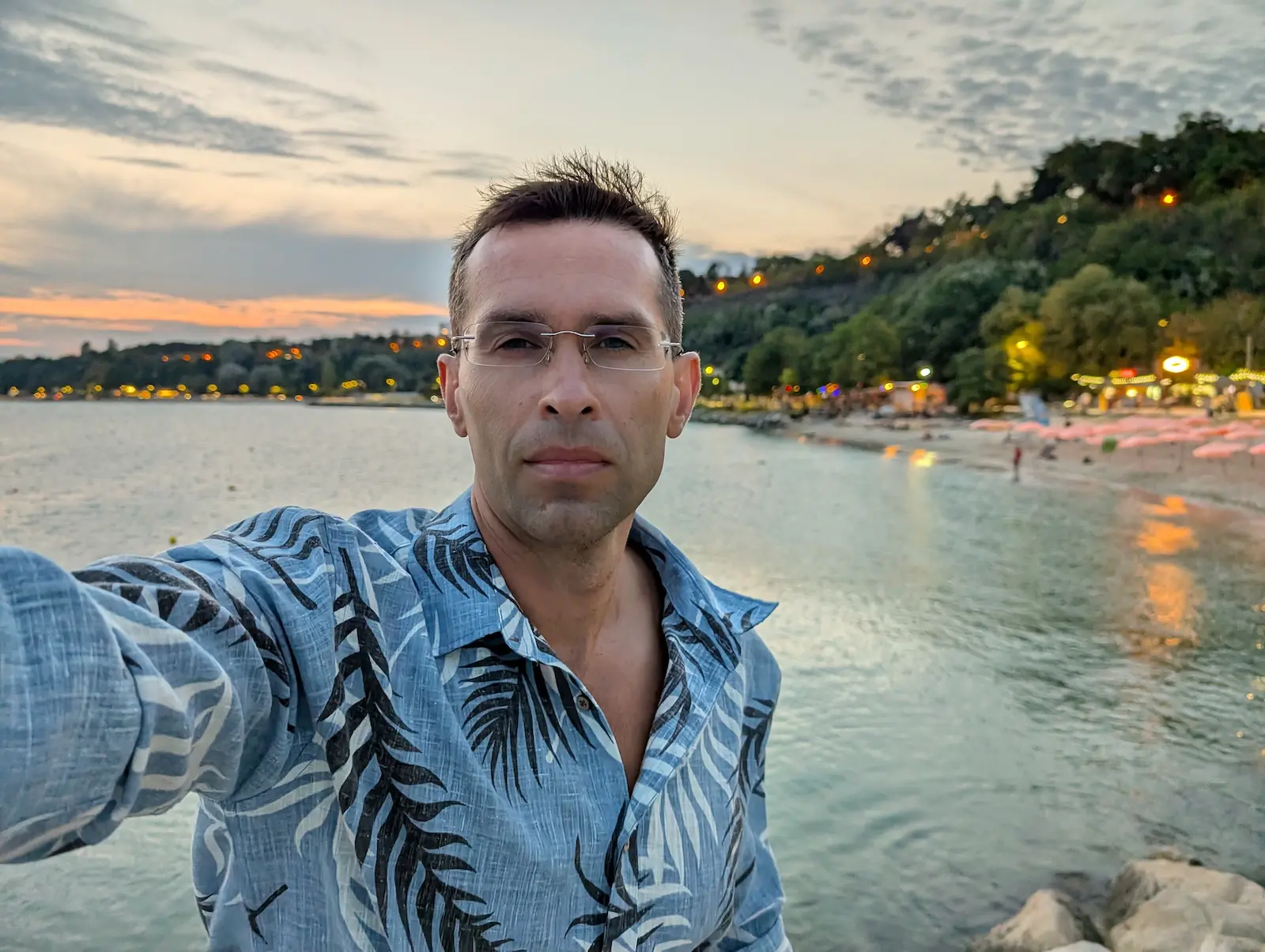 Pixel 10 Pro XL - Pixel 10 Pro XL vs Galaxy S25 Ultra: Sample Photos Comparison