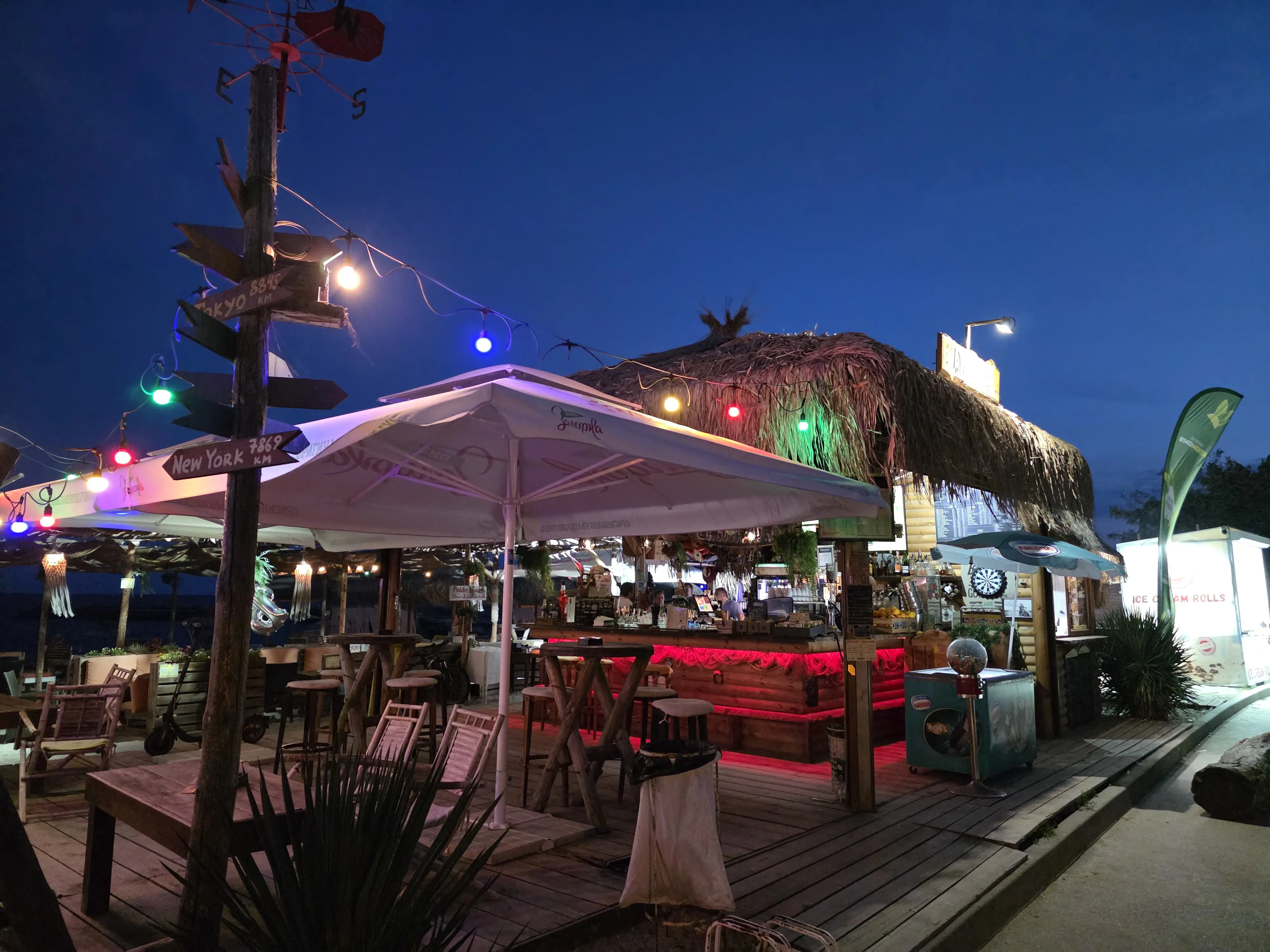 Galaxy S25 Ultra - Pixel 10 Pro XL vs Galaxy S25 Ultra: Sample Photos Comparison