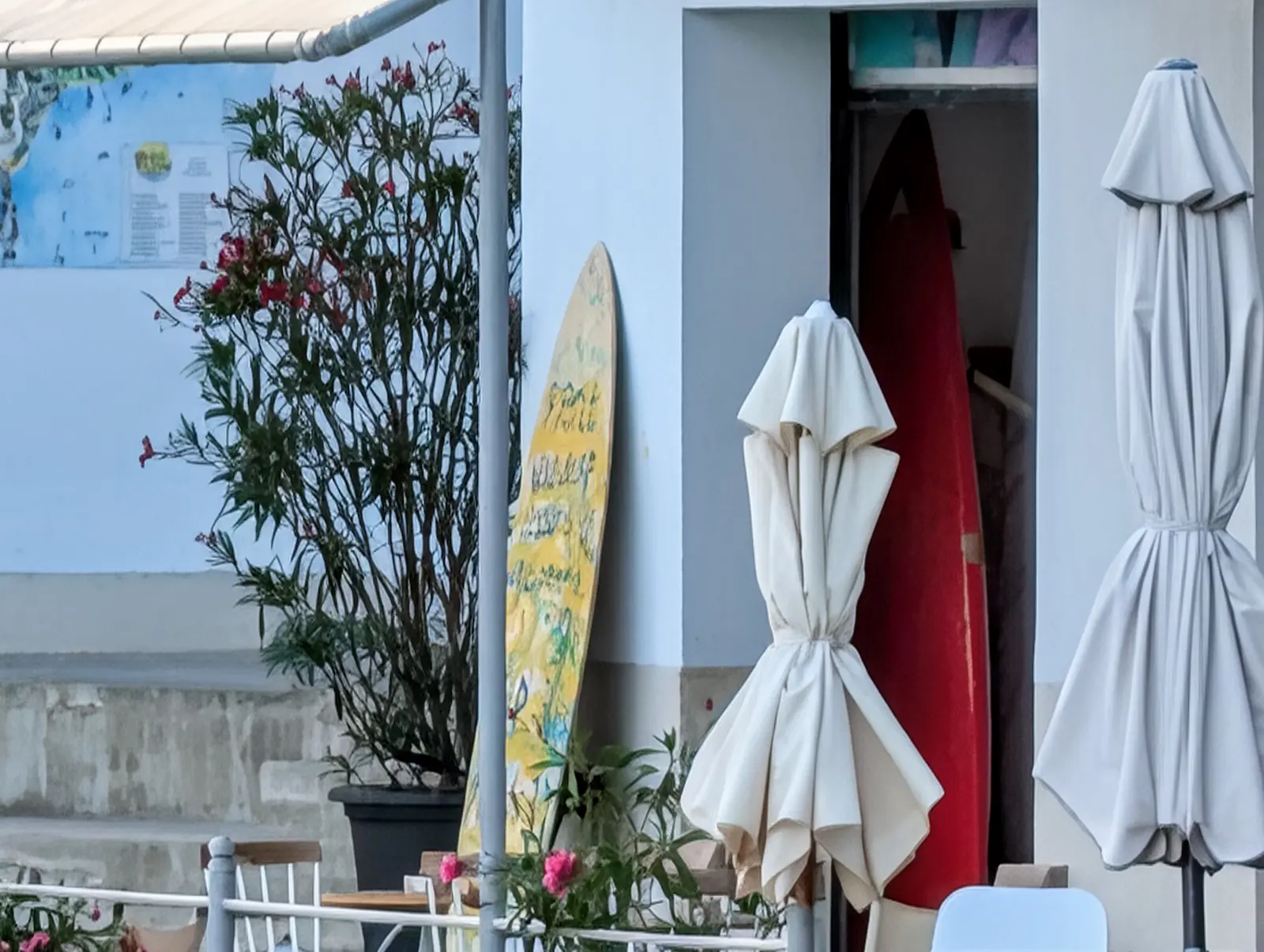Pixel 10 Pro XL - Pixel 10 Pro XL vs Galaxy S25 Ultra: Sample Photos Comparison