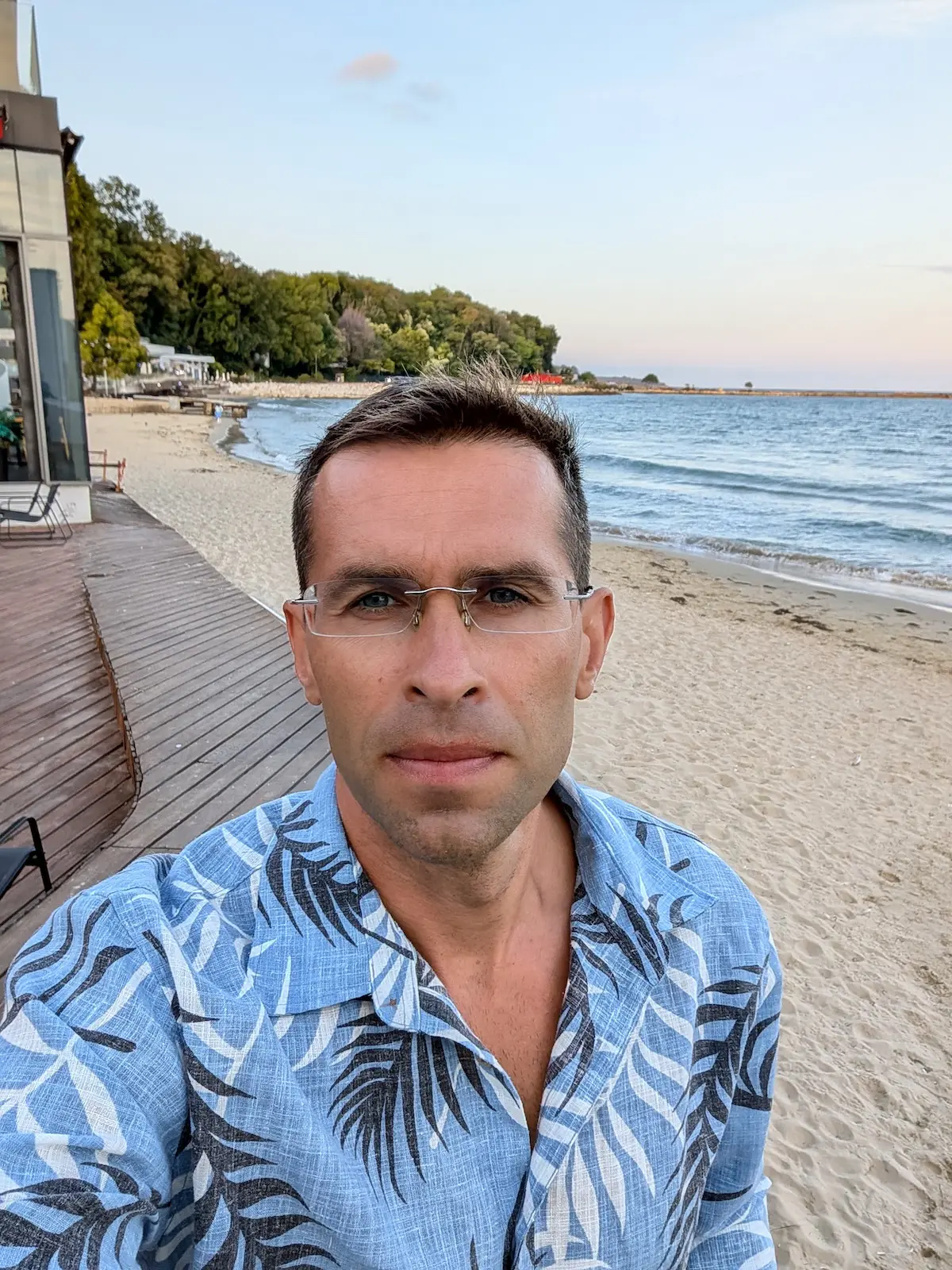 Pixel 10 Pro XL - Pixel 10 Pro XL vs Galaxy S25 Ultra: Sample Photos Comparison