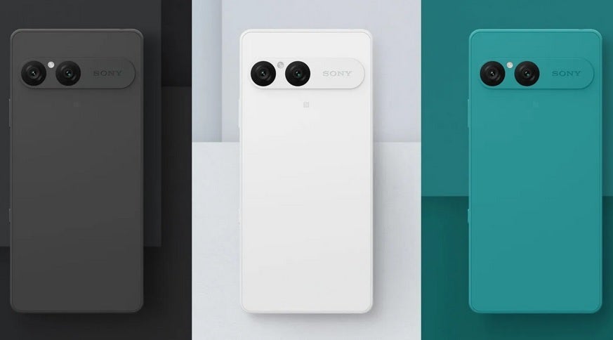 The Xperia 10 VII rear panels are seen in the three available colors.