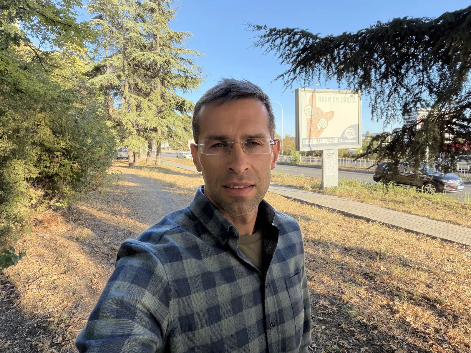 iPhone - iPhone 17 Pro Max vs Galaxy S25 Ultra: Sample Photos Comparison