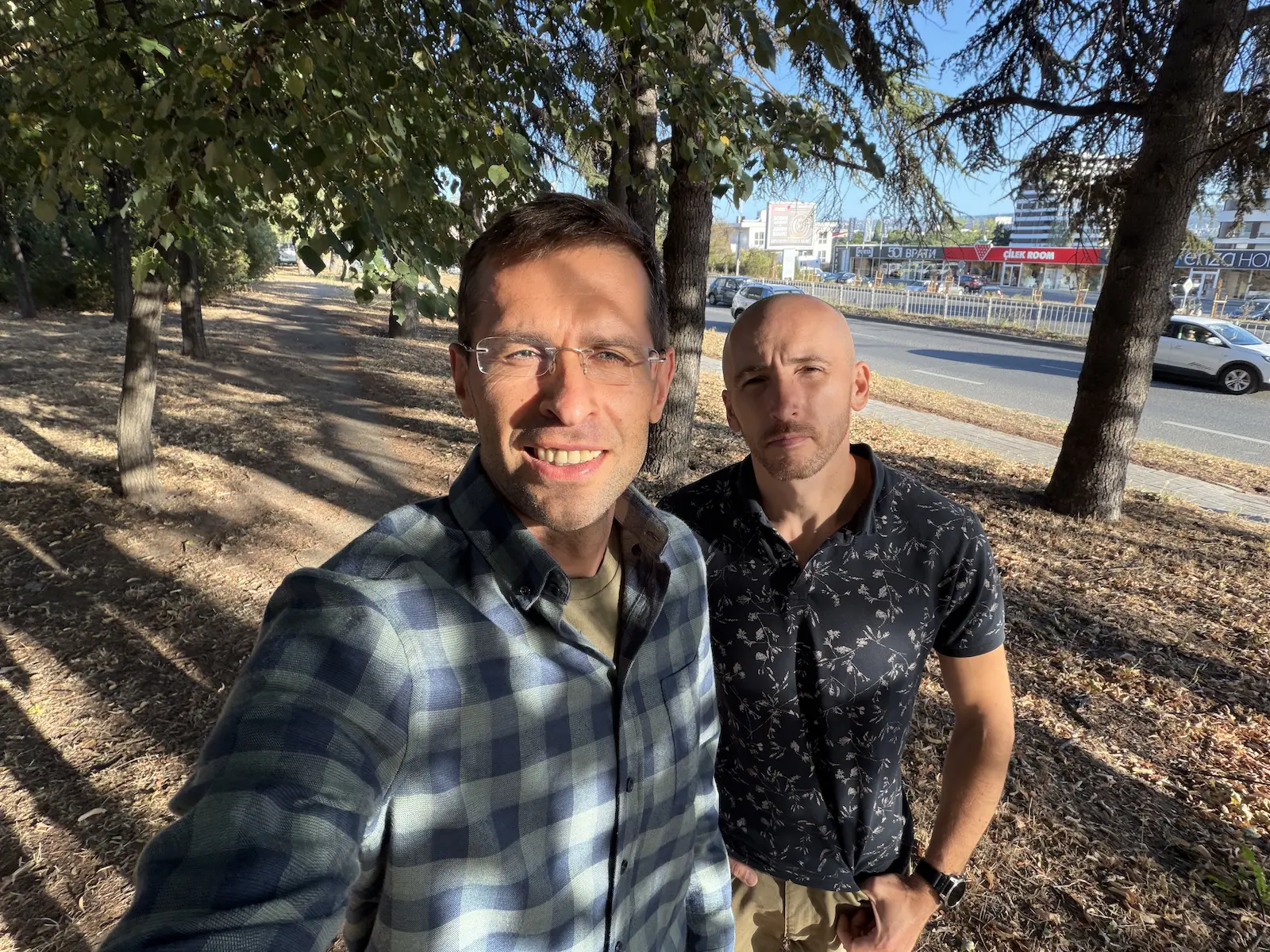 iPhone - iPhone 17 Pro Max vs Galaxy S25 Ultra: Sample Photos Comparison