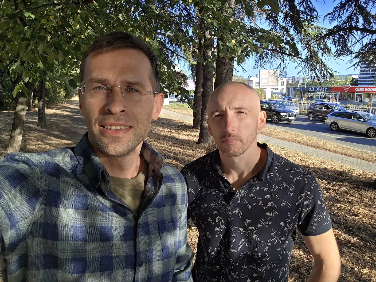 Galaxy - iPhone 17 Pro Max vs Galaxy S25 Ultra: Sample Photos Comparison