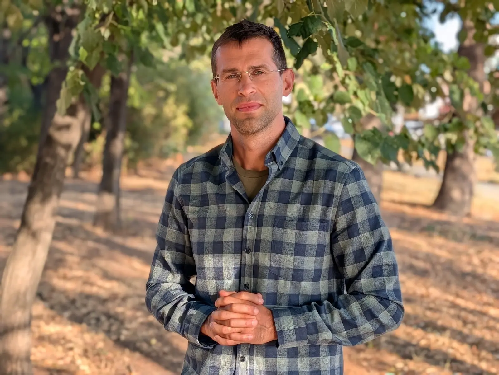 Pixel 3X - iPhone 17 Pro Max vs Pixel 10 Pro XL: Sample Photos Comparison