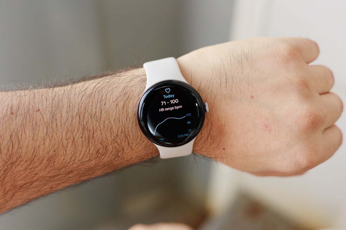 Pixel Watch 3 heart rate monitor in action