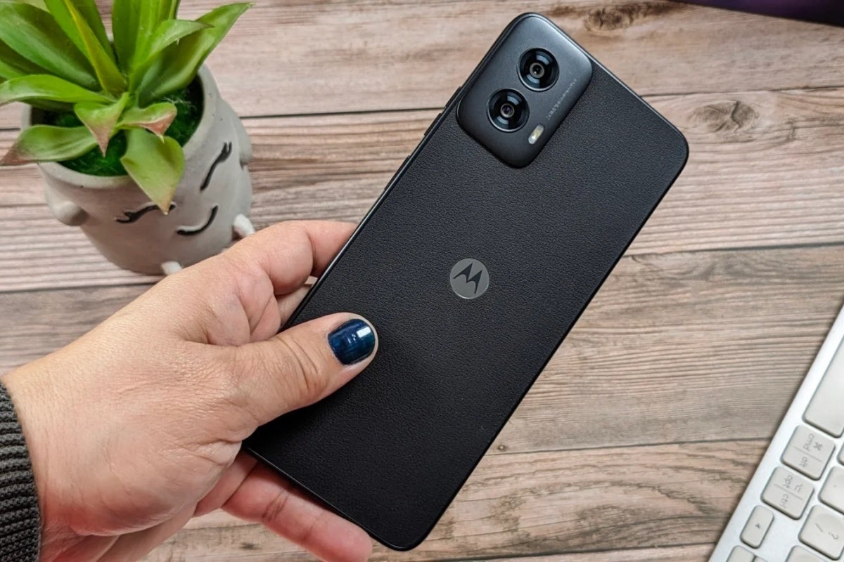 That&#039;s an undeniably stylish design for such an exceptionally affordable phone. | Image Credit -- PhoneArena - Amazon knocks Motorola&#039;s Moto G Power 5G (2024) down to an unbelievable Prime Day 2025 price