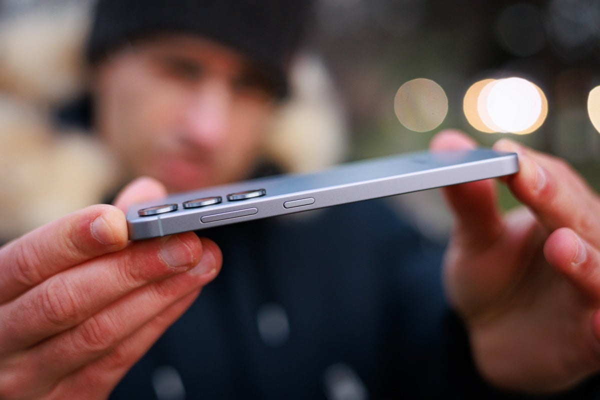 This is not S25 Edge thin, but it&#039;s still a very elegant handset. | Image Credit -- PhoneArena - Amazon&#039;s best Samsung Galaxy S25 deal is still going strong almost a week after Prime Day