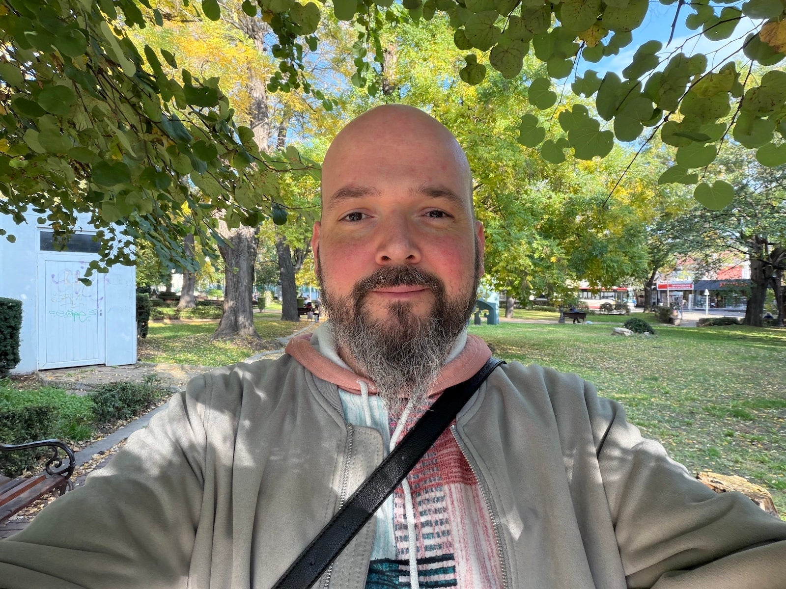 iPhone 17 Pro Max - Vivo X300 Pro vs iPhone 17 Pro Max: Camera samples comparison