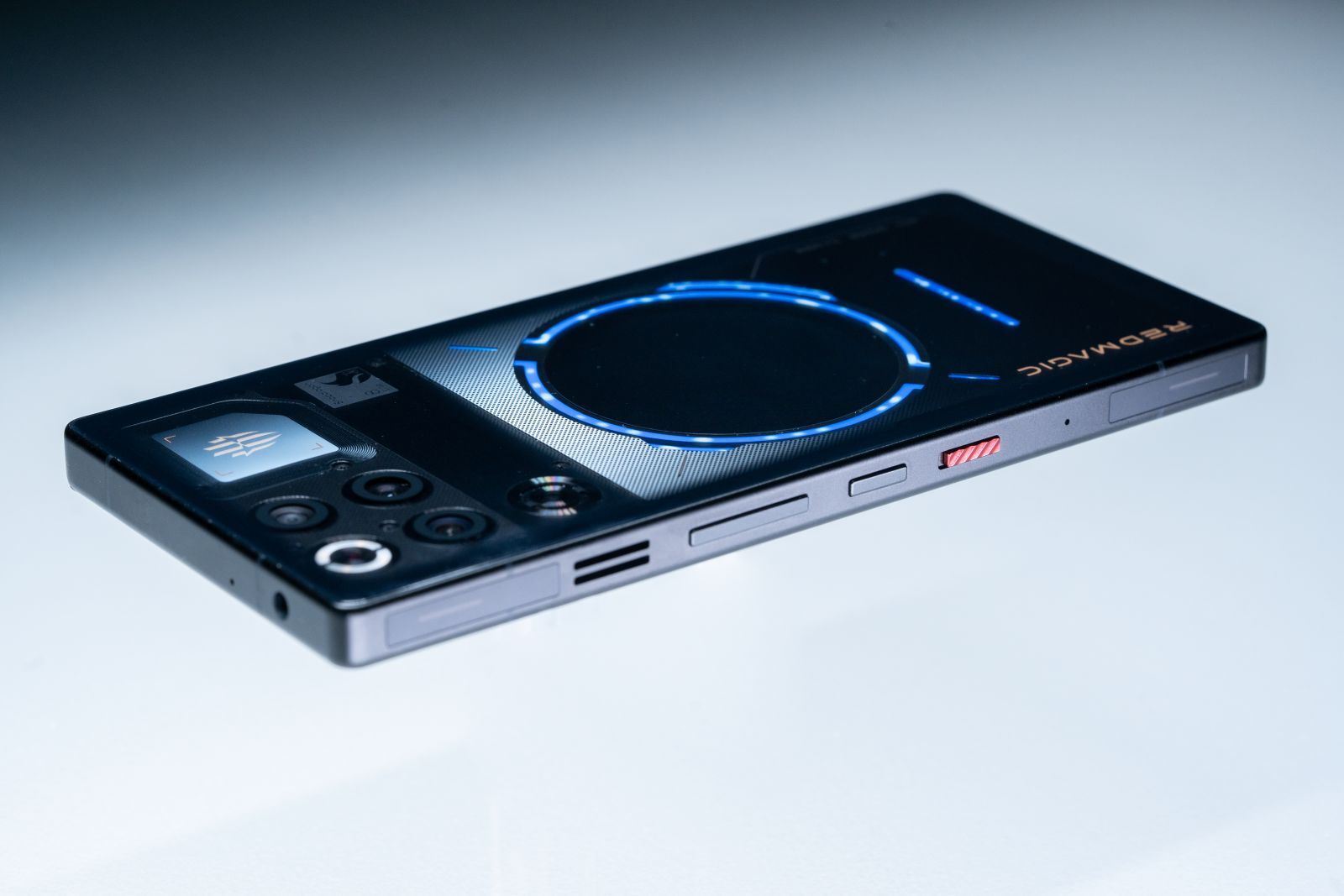 This phone has a feature that the Galaxy S26 Ultra absolutely needs