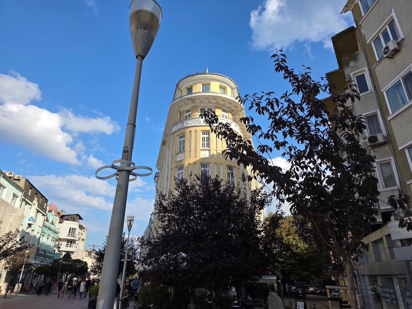 Galaxy S25 Ultra - Vivo X300 Pro vs Galaxy S25 Ultra: Camera comparison
