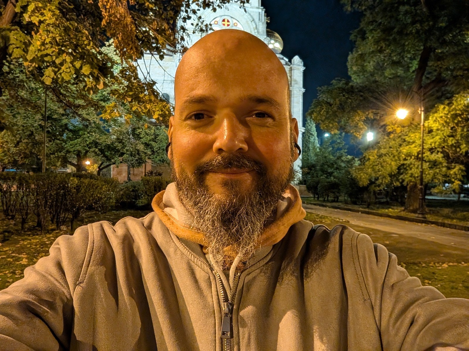 Pixel 10 Pro XL - Vivo X300 Pro vs Pixel 10 Pro XL: camera comparison