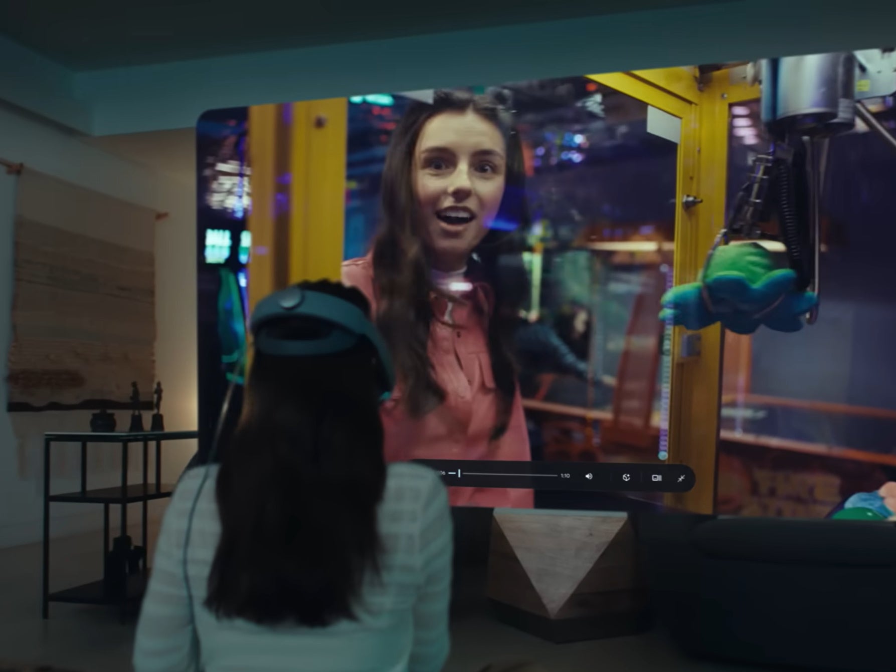 Watching a video on the Samsung Galaxy XR