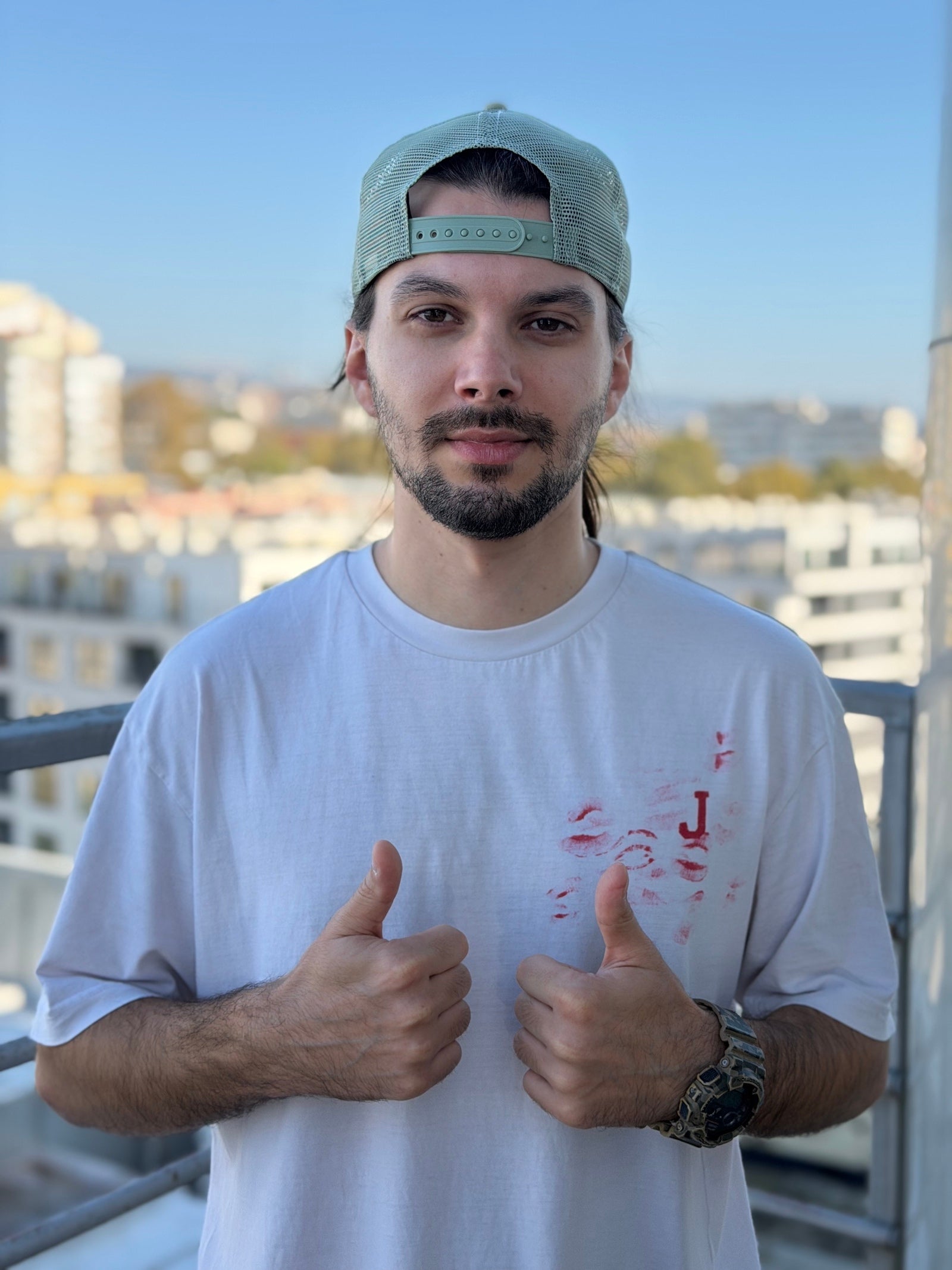 Phone 17 Pro Max - Oppo Find X9 Pro vs iPhone 17 Pro Max camera comparison: Does Apple stand a chance?
