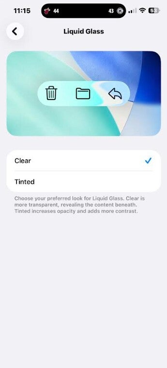Screenshot of Liquid Glass toggle on iOS 26.1.