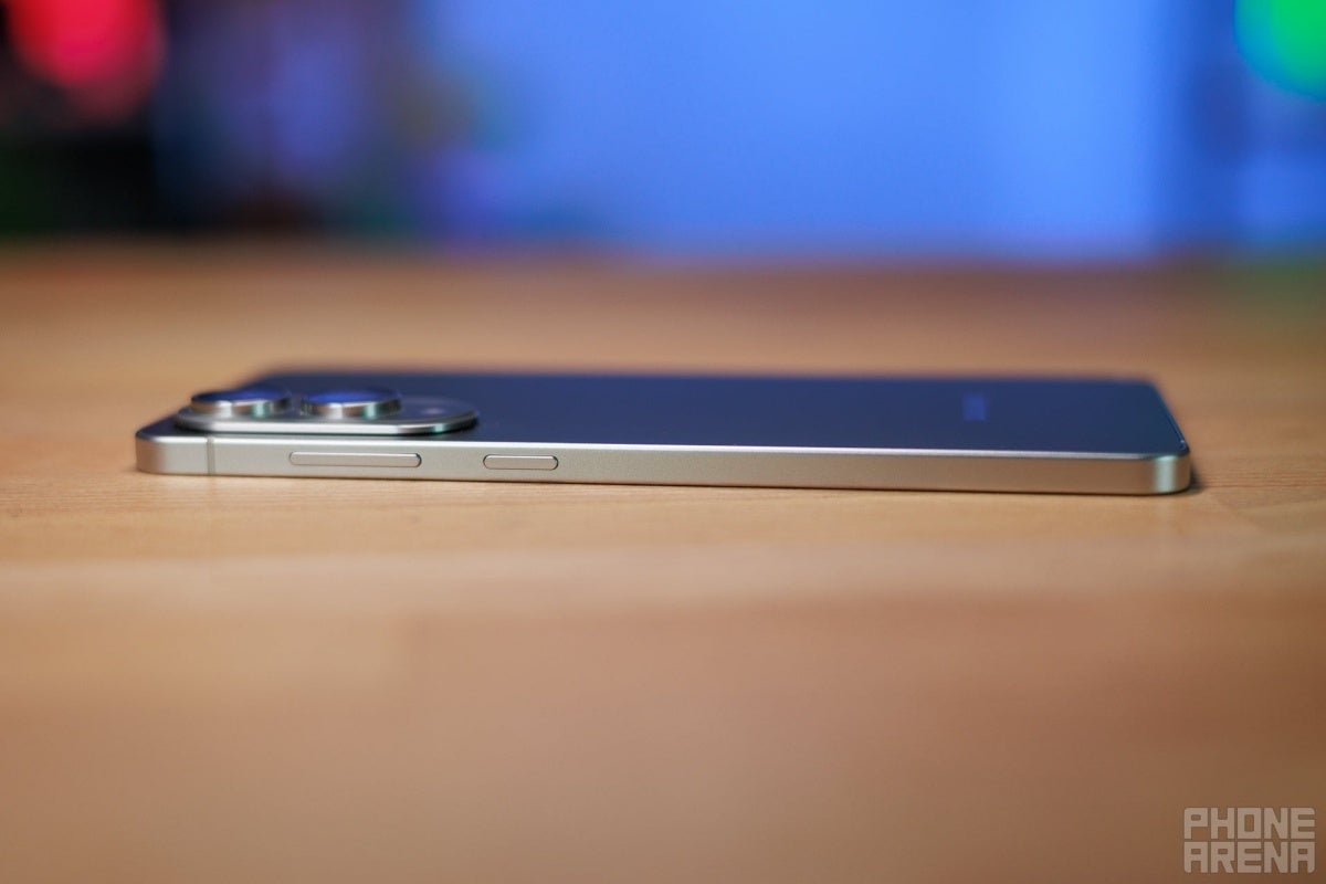 Samsung Galaxy S25 Edge profile