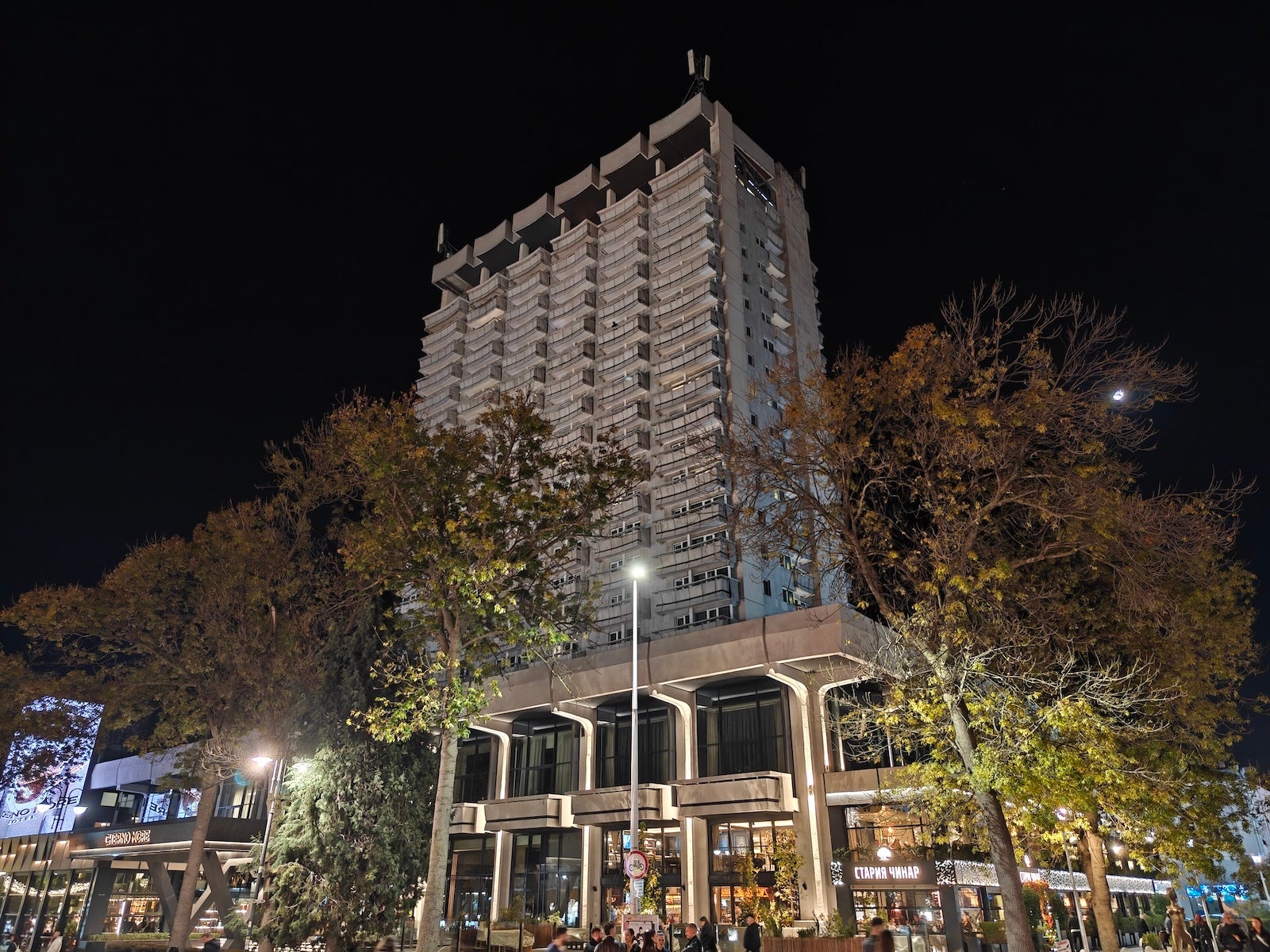 OnePlus 13 - OnePlus 15 vs OnePlus 13: Sample Photos Comparison