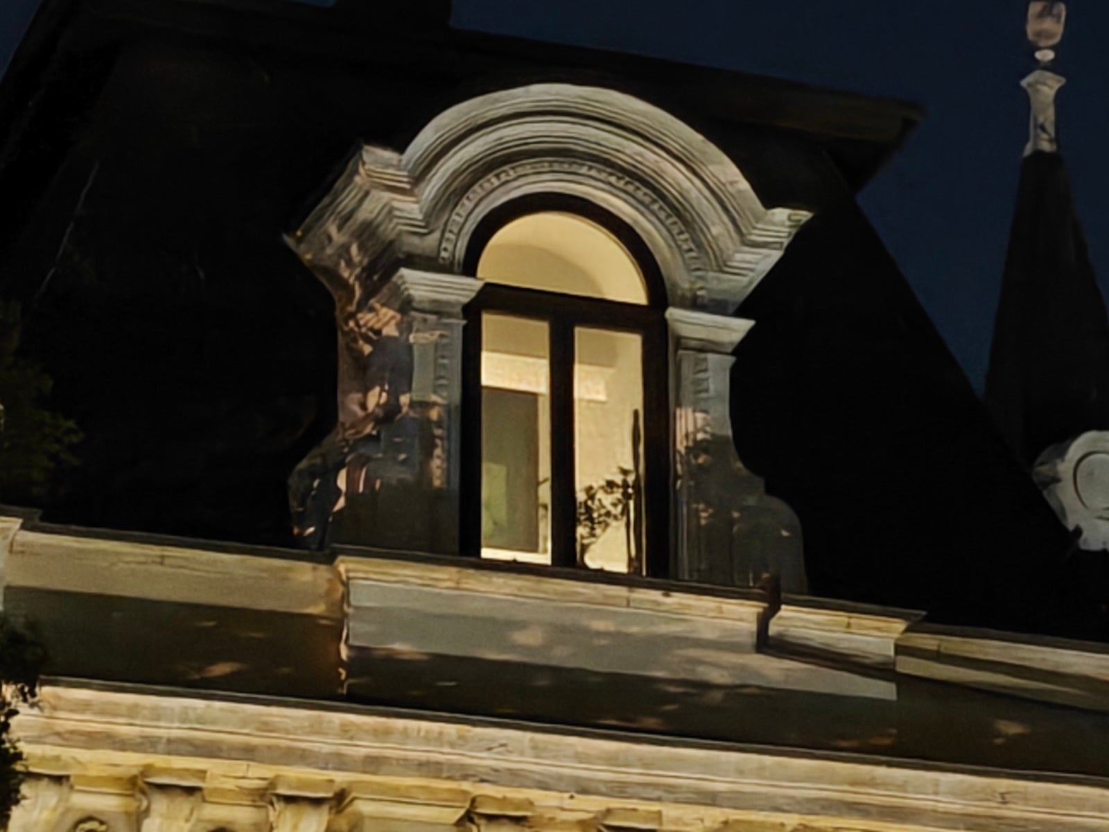 OnePlus 13 - OnePlus 15 vs OnePlus 13: Sample Photos Comparison