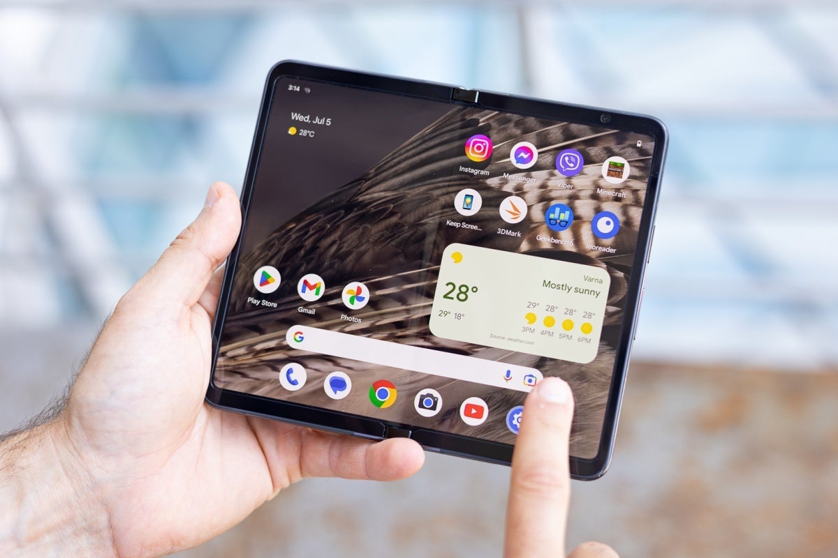 Google Pixel Fold primary screen