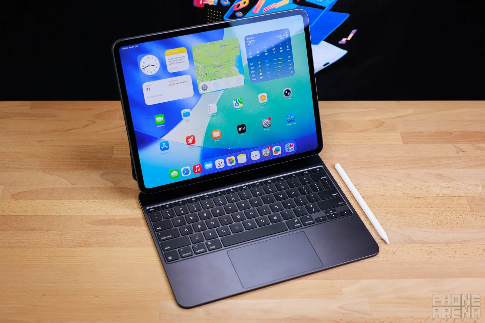 Apple has started making the iPad a better laptop, but what about the time it spends idle? - Google gave tablets their best idea in years, but it quietly disappeared after the Pixel Tablet