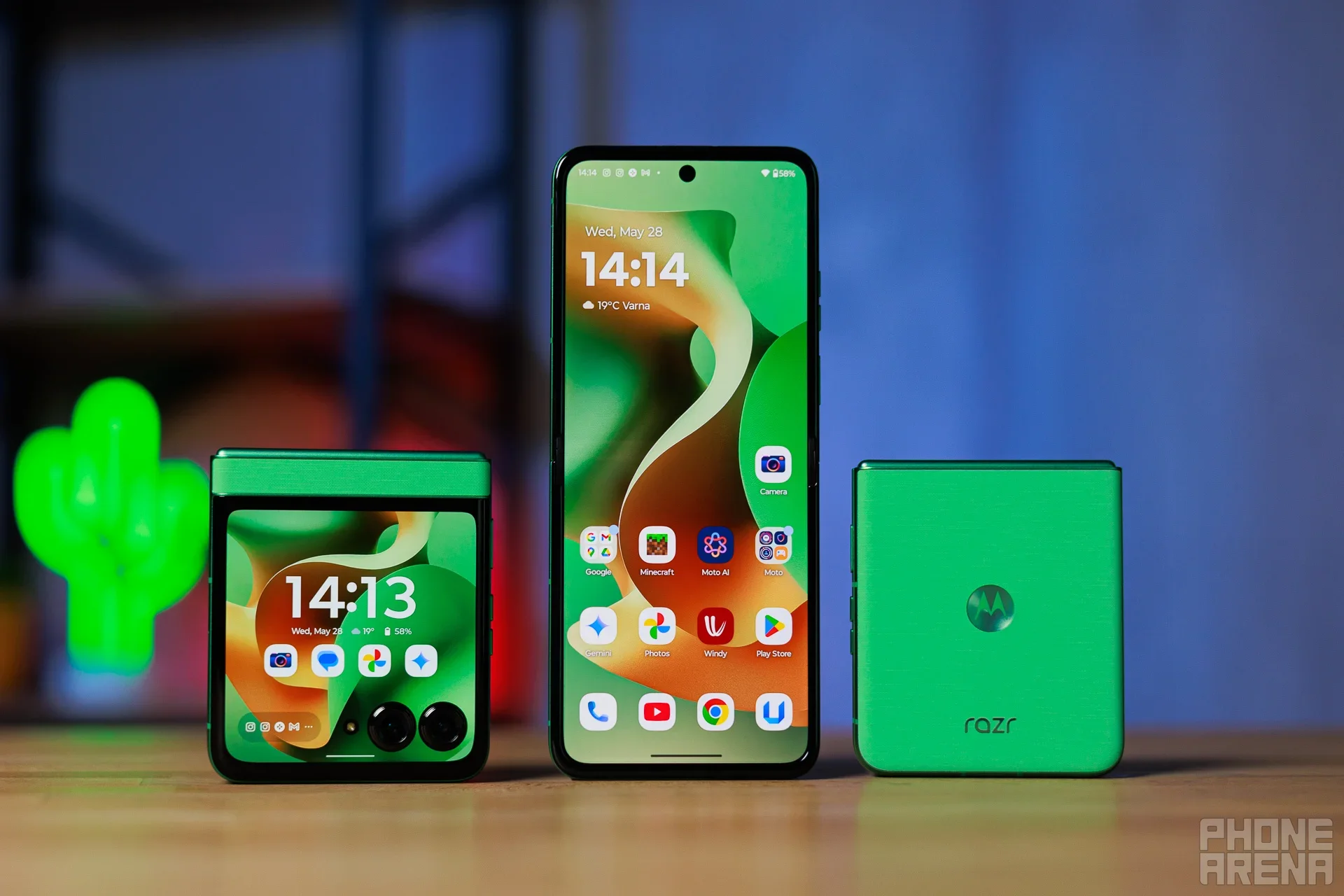 Motorola Razr 2025. | Image Credit - PhoneArena - You just crowned a new foldable champion – and it&#039;s not Samsung