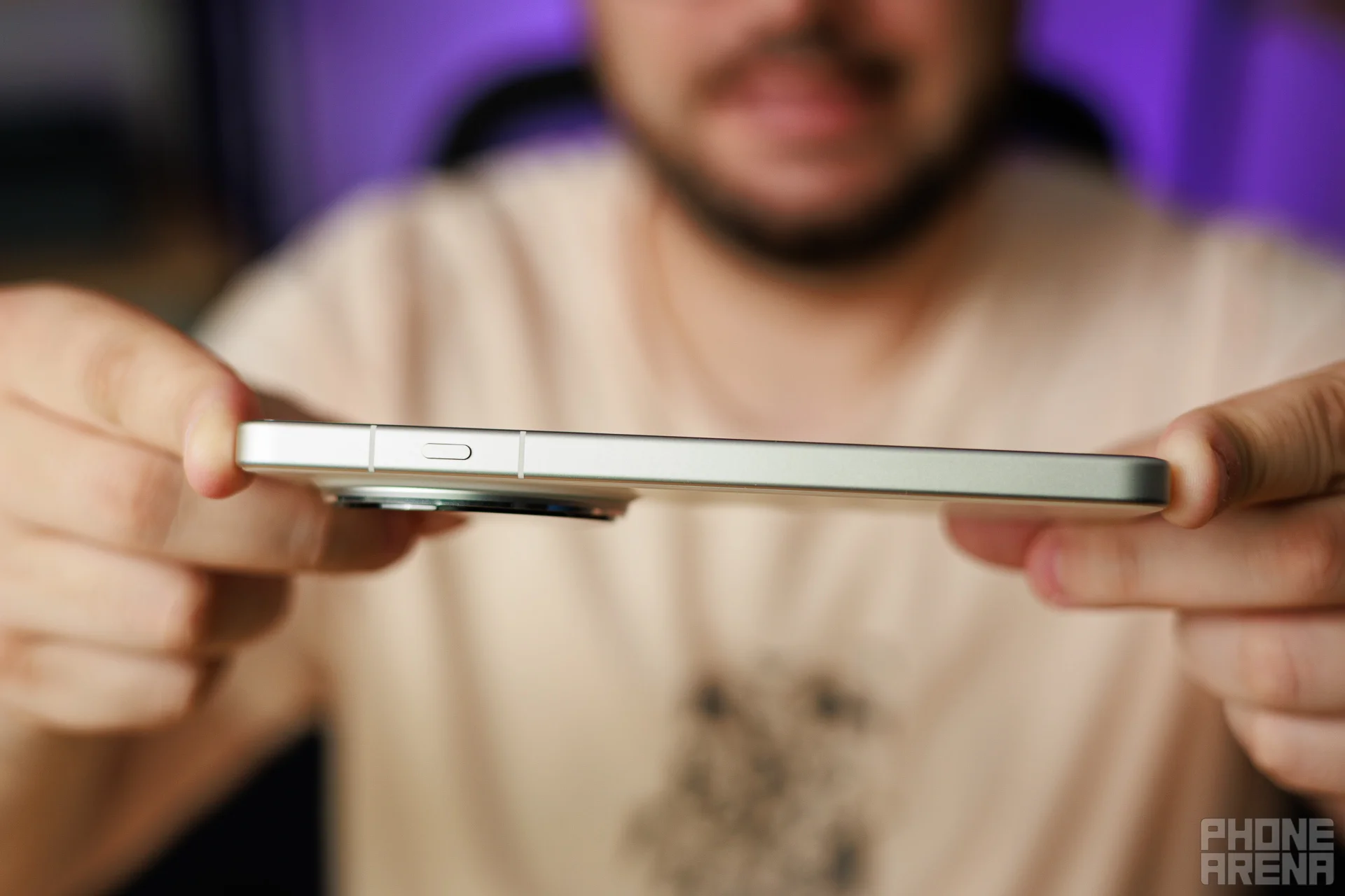 Samsung and Google phones desperately need extra buttons already