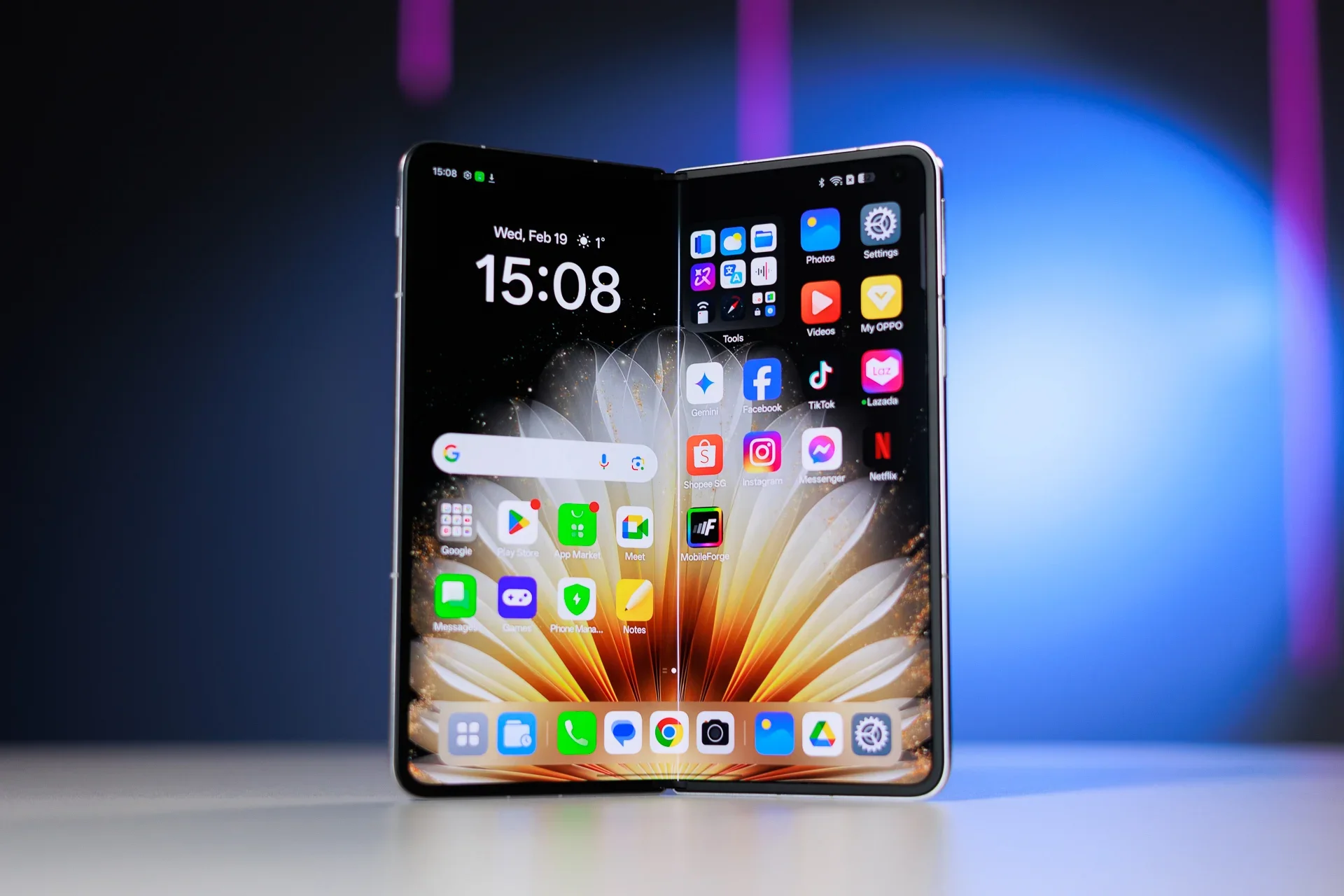 The Oppo Find N5 for reference. | Image by PhoneArena - When two quarrel, the third rejoices: why the Oppo Find N6&#039;s greatest enemy isn&#039;t the Galaxy Z Fold 8