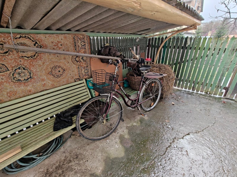 Why the OnePlus 15 camera fails where every flagship excels