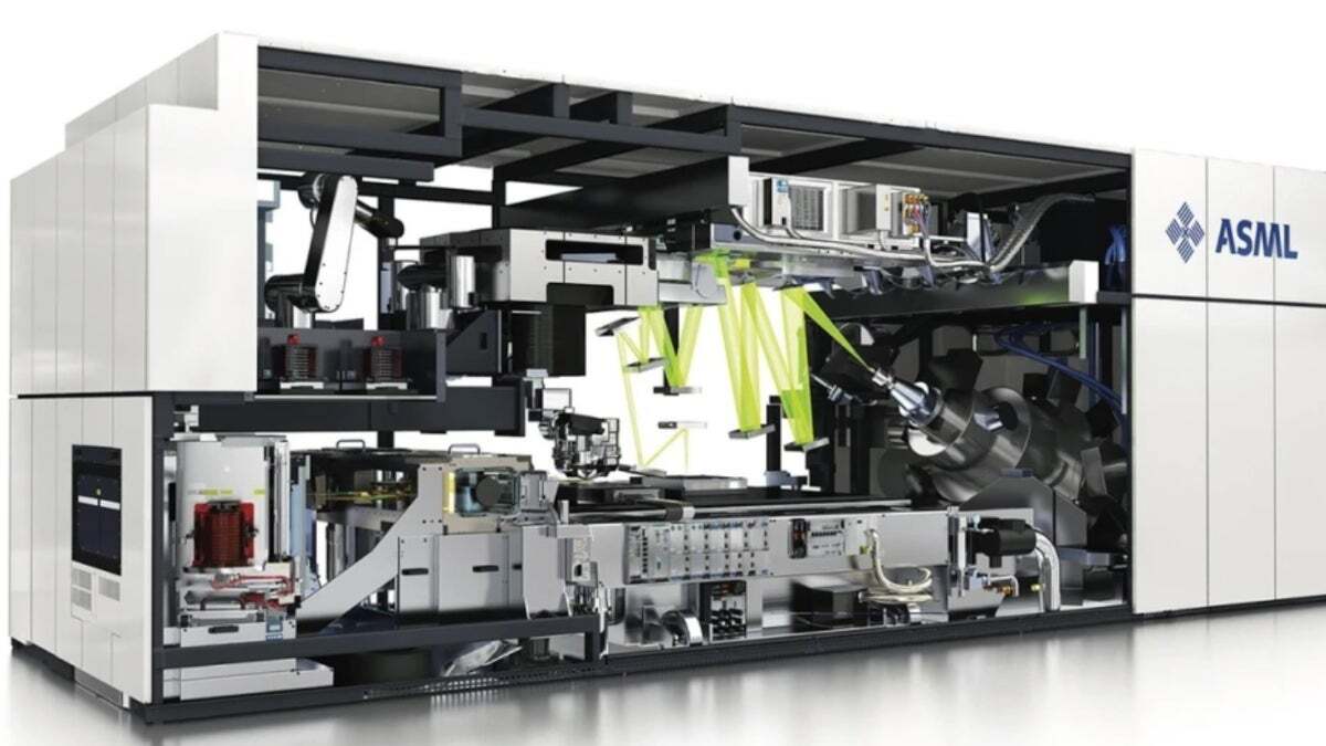Photo of an EUV lithography machine.