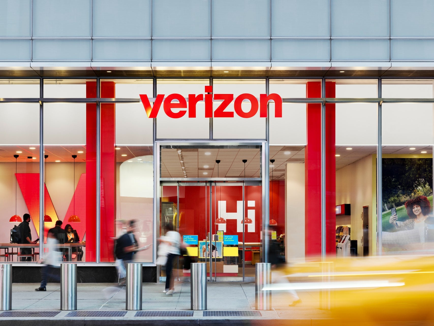 Exterior of a Verizon store