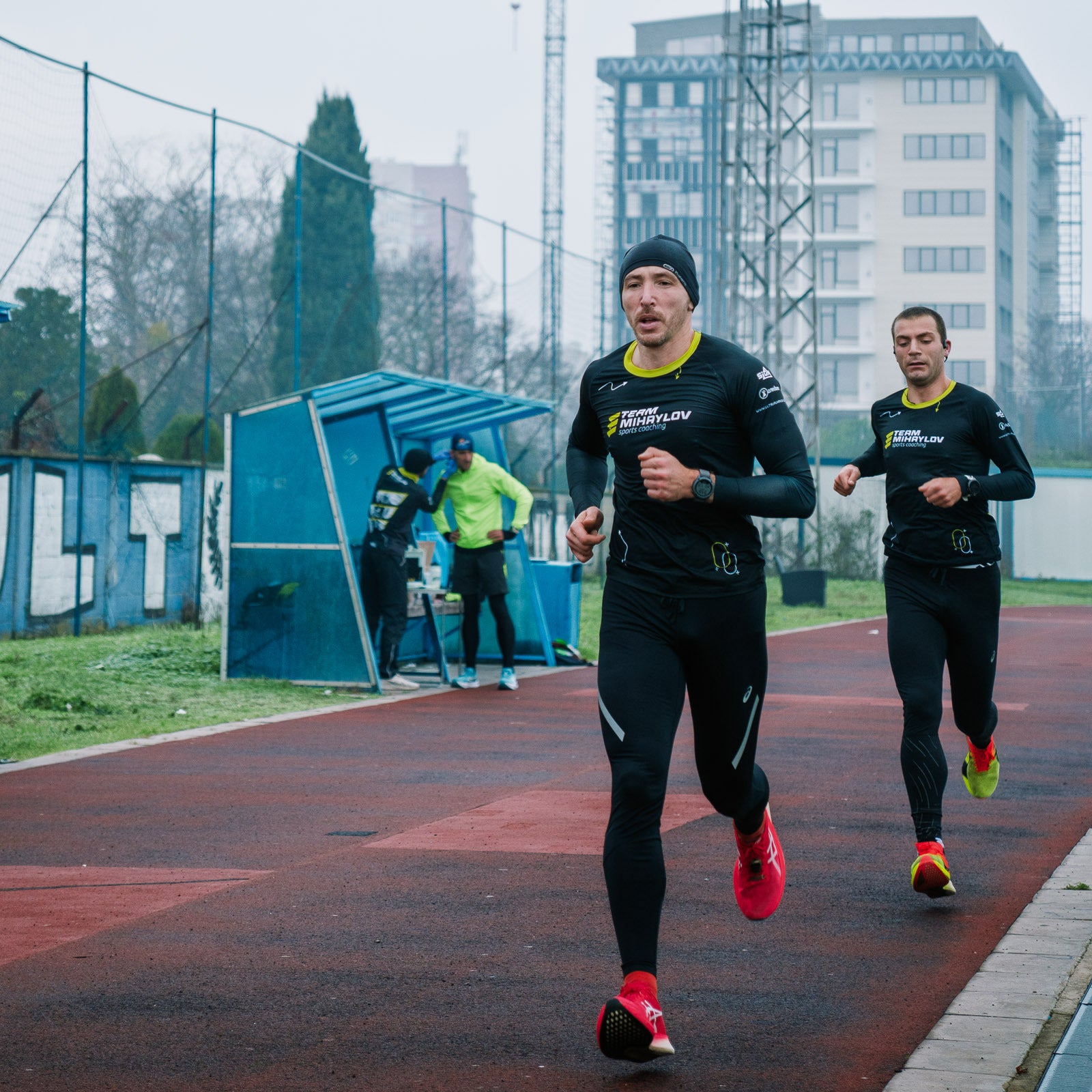 Me crushing an interval workout aided by the Nomad on my wrist - Switching from Garmin to Coros: My experience after years with high-end sports watches